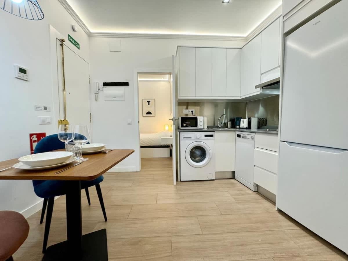 Plaza Mayor Cozy Private Apartment With Ac Мадрид Екстериор снимка