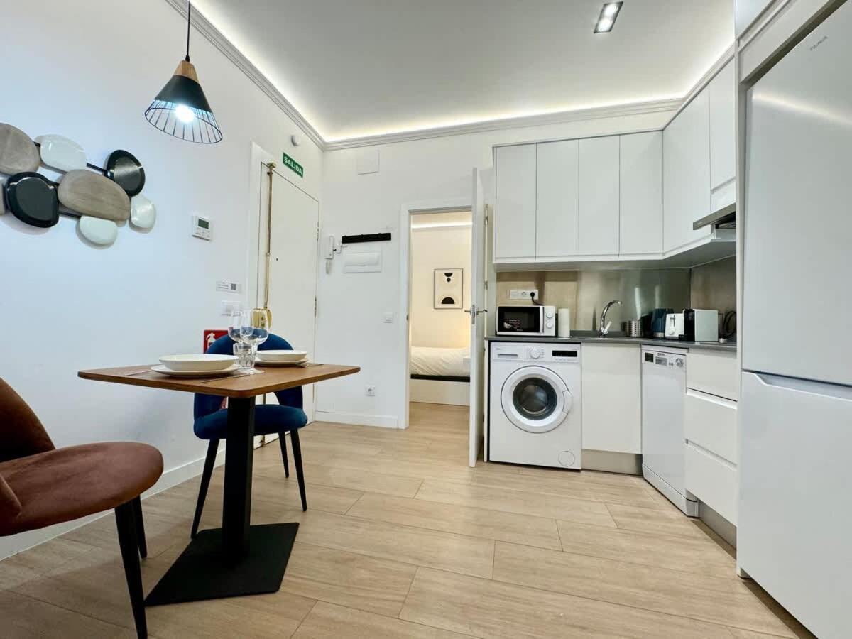 Plaza Mayor Cozy Private Apartment With Ac Мадрид Екстериор снимка