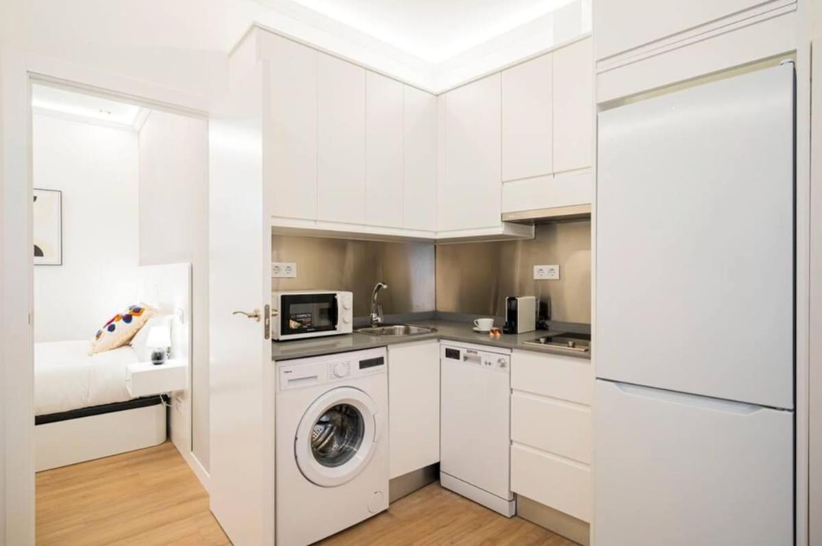 Plaza Mayor Cozy Private Apartment With Ac Мадрид Екстериор снимка